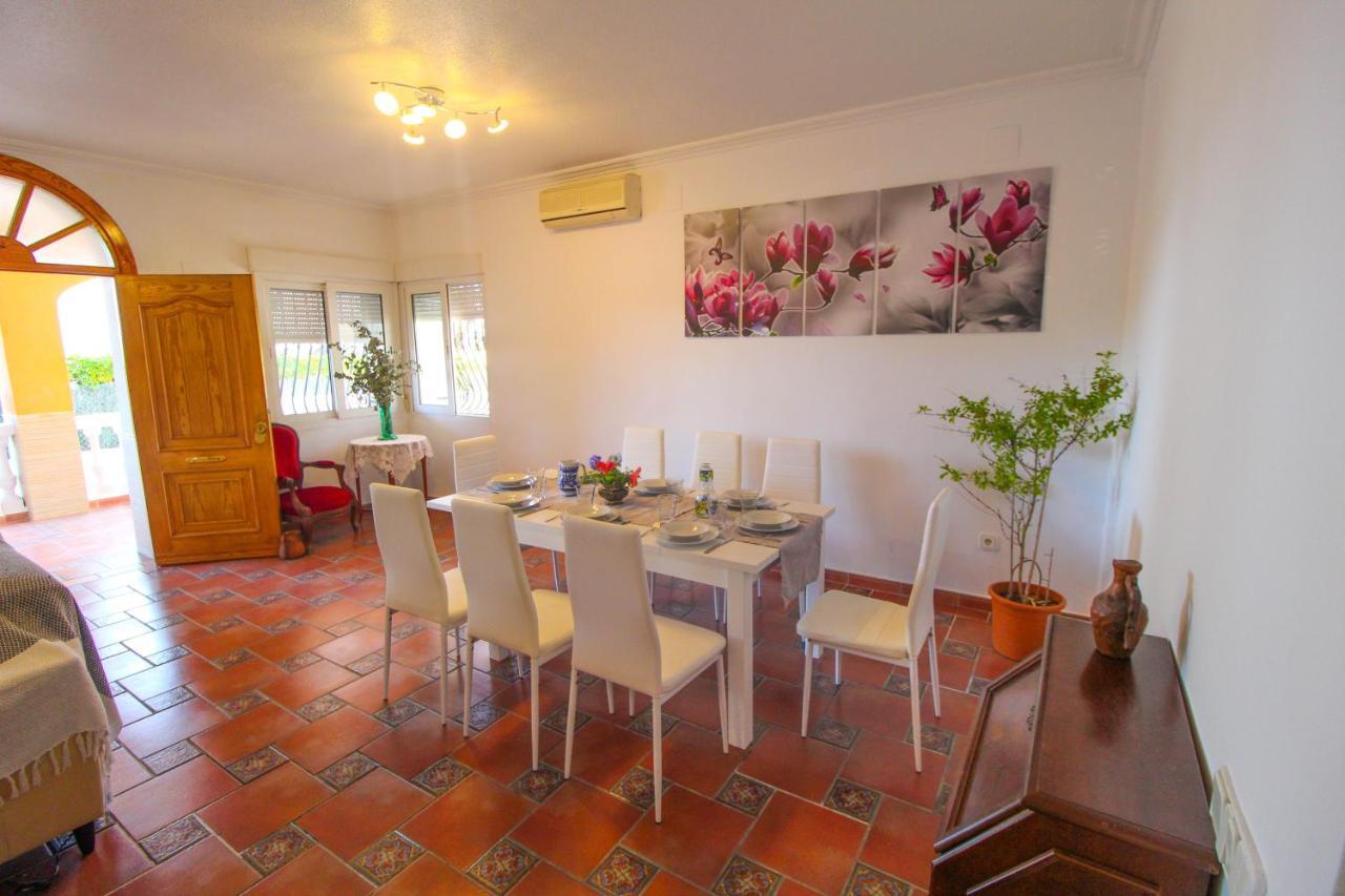 Great Villa, Sea Views, 20 Secs Walk To The Beach, Bbq, 9 People, 5 Mins Car From Alicante City Center, Sailing Club 3 Mins Walk 외부 사진