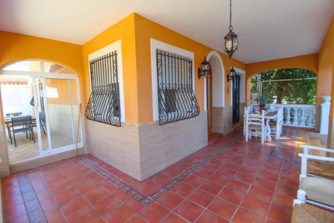 Great Villa, Sea Views, 20 Secs Walk To The Beach, Bbq, 9 People, 5 Mins Car From Alicante City Center, Sailing Club 3 Mins Walk 외부 사진