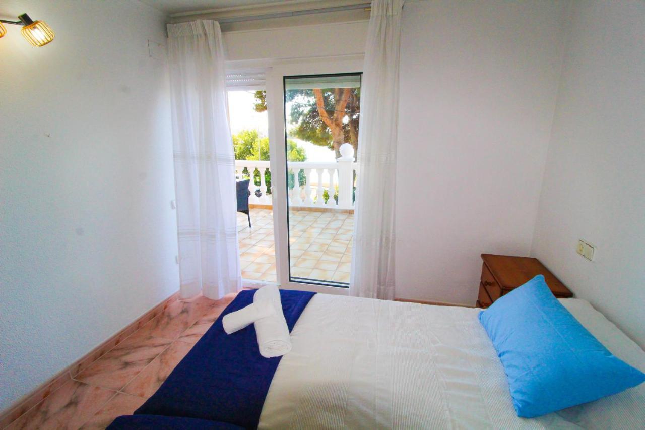 Great Villa, Sea Views, 20 Secs Walk To The Beach, Bbq, 9 People, 5 Mins Car From Alicante City Center, Sailing Club 3 Mins Walk 외부 사진