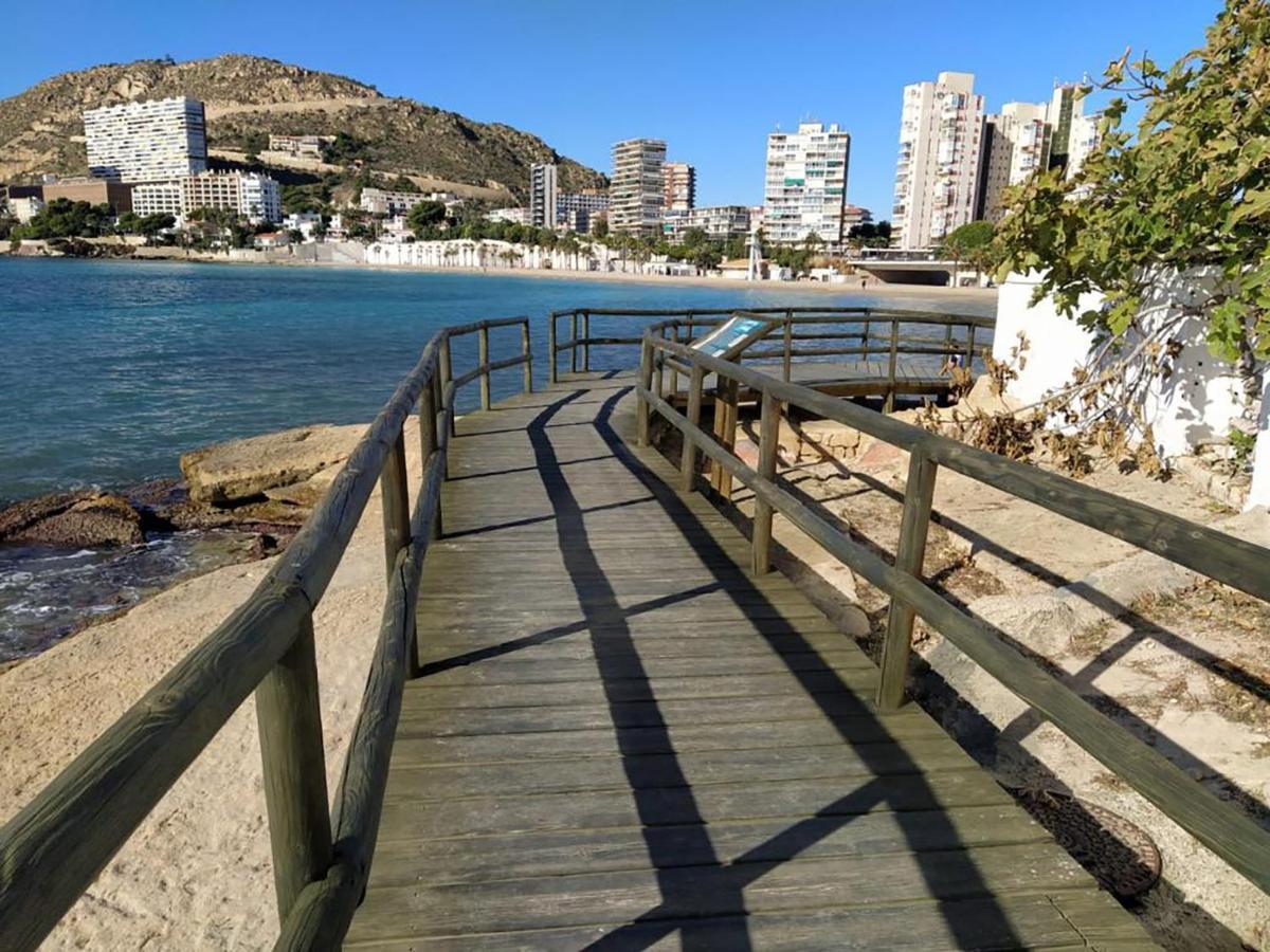 Great Villa, Sea Views, 20 Secs Walk To The Beach, Bbq, 9 People, 5 Mins Car From Alicante City Center, Sailing Club 3 Mins Walk 외부 사진